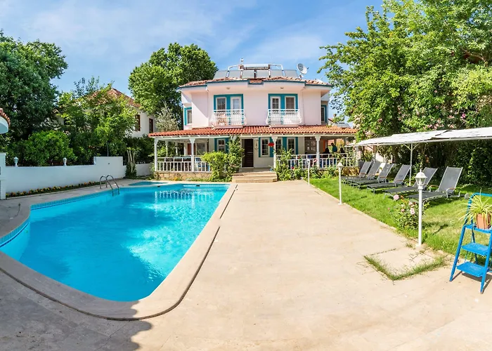 Calypso Cozy Suites (Adults Only) Homestay *