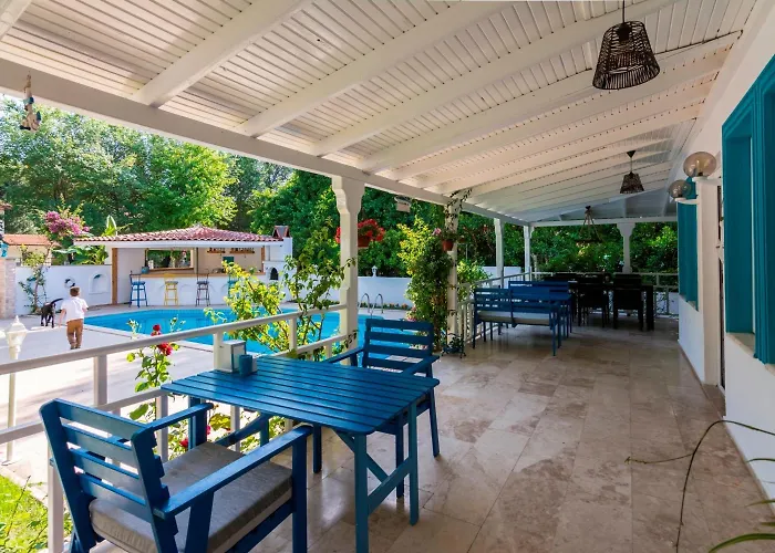 Calypso Cozy Suites (Adults Only)