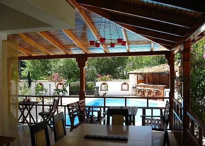 Calypso Cozy Suites (Adults Only) Homestay *