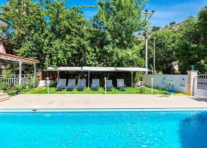 Calypso Cozy Suites (Adults Only)