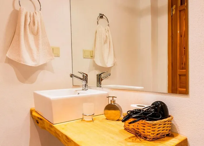 Calypso Cozy Suites (Adults Only)